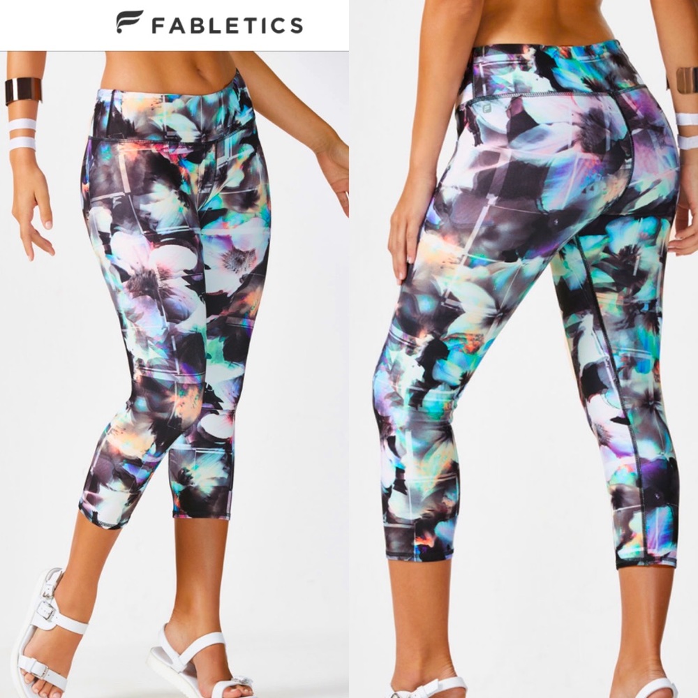 Fabletics Define PowerHold Mid-Rise Capri Optical Floral